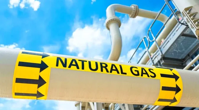 natural-gas-prices-hold-steady-amid-uptrend-line-test-and-demand-optimism