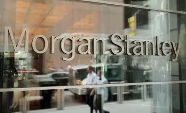 Morgan Stanley Cuts Ethereum and Solana ETF Fees Ahead of Potential U.S. Launch