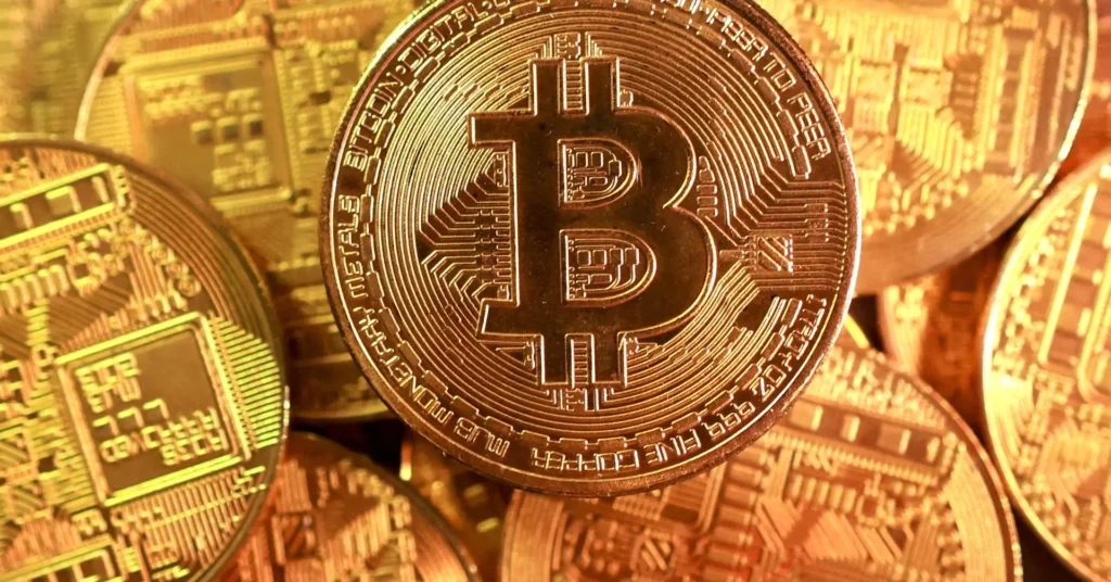 Wall Street Bets Big on $100K Bitcoin, But Markets Signal Caution
