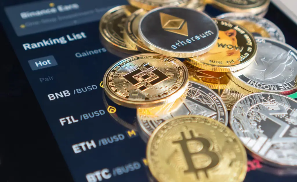 EU Lawmakers Review DeFi, Staking, and NFT Rules Under MiCA